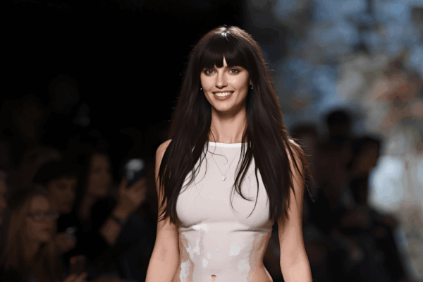 14 supermodels e os desfiles que lançaram suas carreiras!